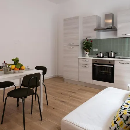 Guesthost - Casa Matisse Daire *